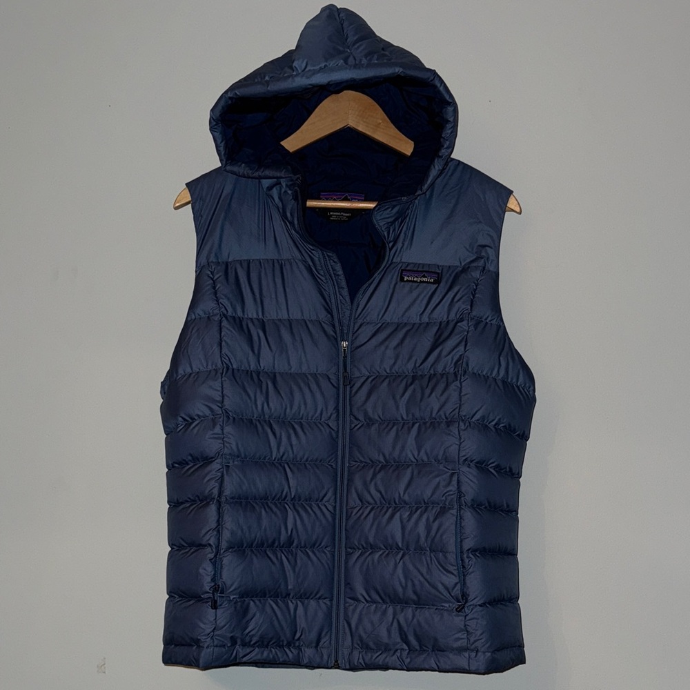 Patagonia Women's Navy Hooded Puffer Vest